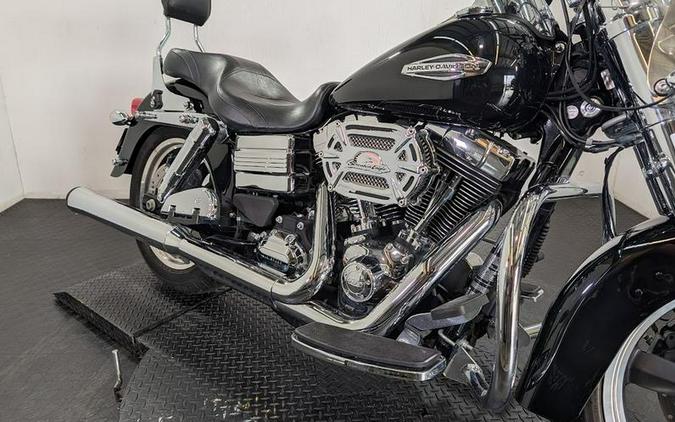 2014 Harley-Davidson® FLD - Dyna® Switchback™