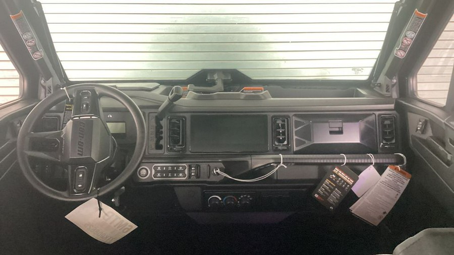 2026 Can-Am Defender MAX Limited HD11