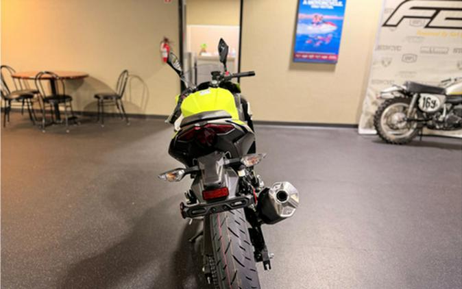 2026 Kawasaki Ninja 500 ABS Metallic Yellowish GreenEbony