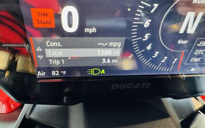 2023 Ducati Streetfighter V4 Ducati Red