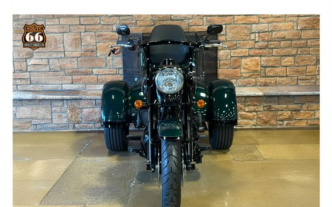 2024 Harley-Davidson® Freewheeler® Alpine Green