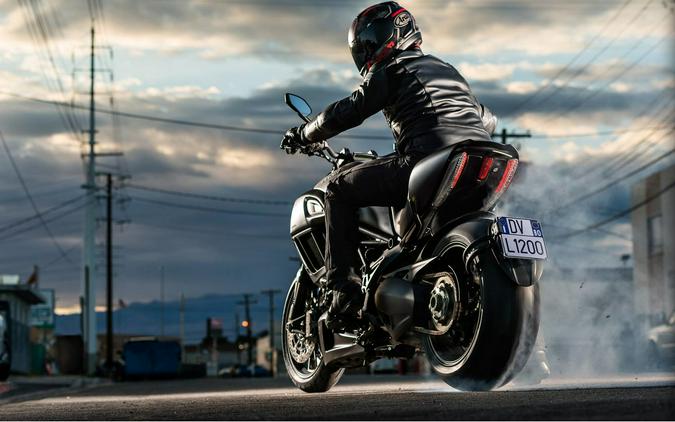 2015 Ducati DIAVEL