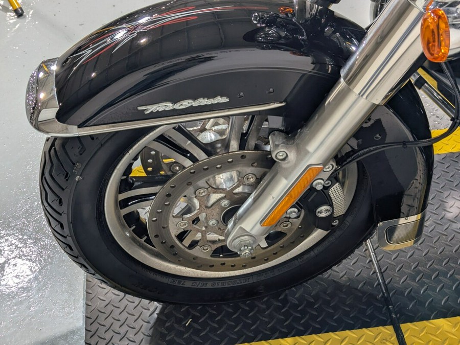 2021 Harley-Davidson® Tri Glide® Ultra Vivid Black