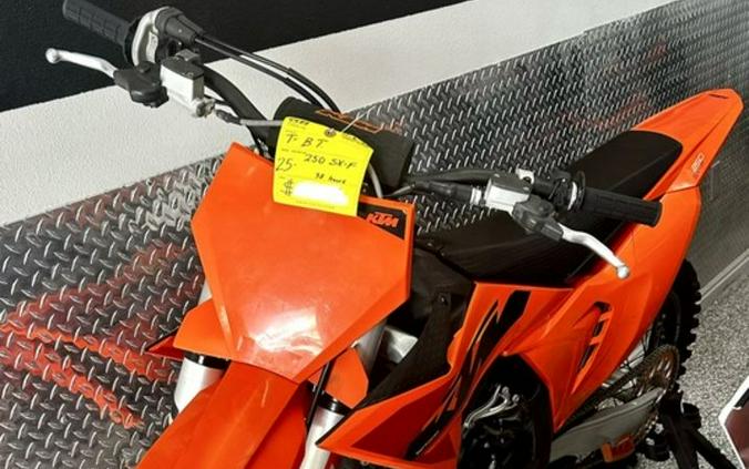 2025 KTM 250 SX-F