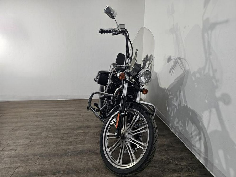 2009 Kawasaki Vulcan® 900 Custom