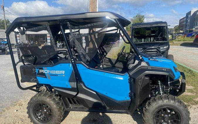 2025 Honda Pioneer 1000-5 Deluxe