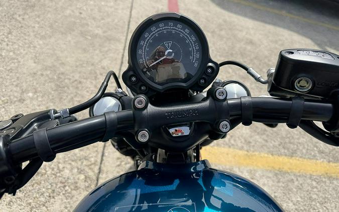 2026 Triumph Bonneville Bobber Interstellar Blue