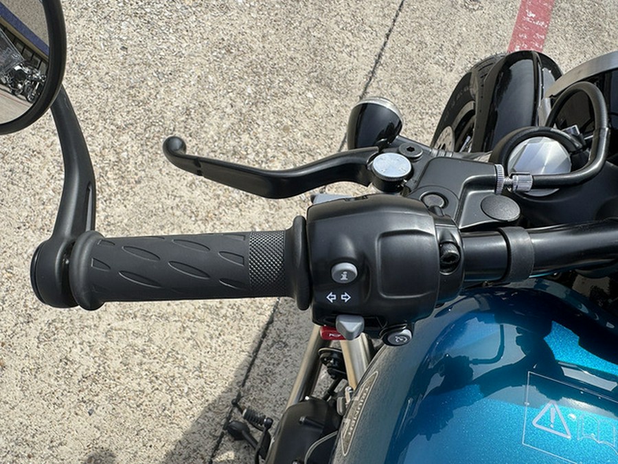 2026 Triumph Bonneville Bobber Interstellar Blue