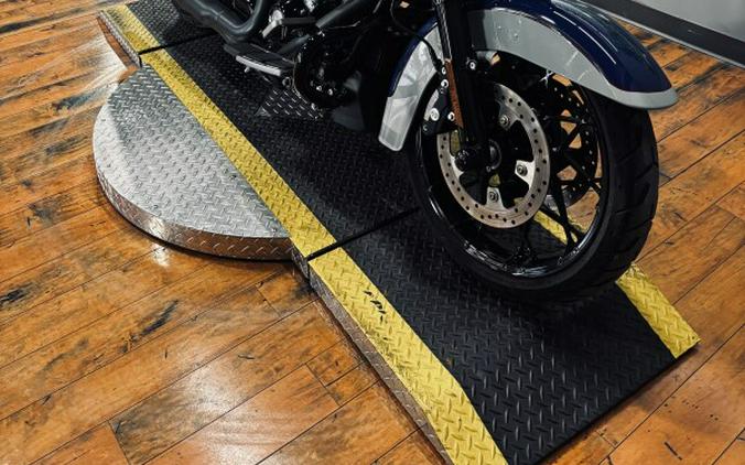 2023 Harley-Davidson® Street Glide® Special BIL BLU/BIL GRY