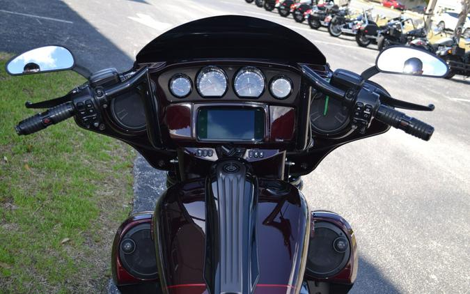 2019 Harley-Davidson® CVO™ Street Glide® - FLHXSE