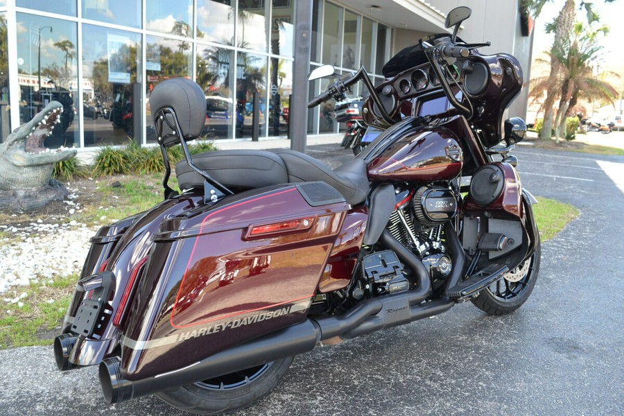 2019 Harley-Davidson® CVO™ Street Glide® - FLHXSE