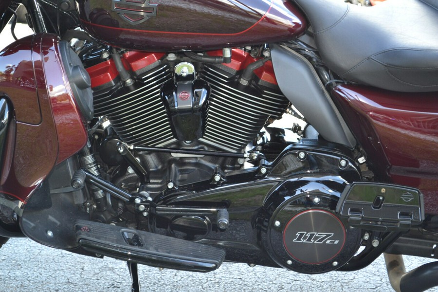 2019 Harley-Davidson® CVO™ Street Glide® - FLHXSE