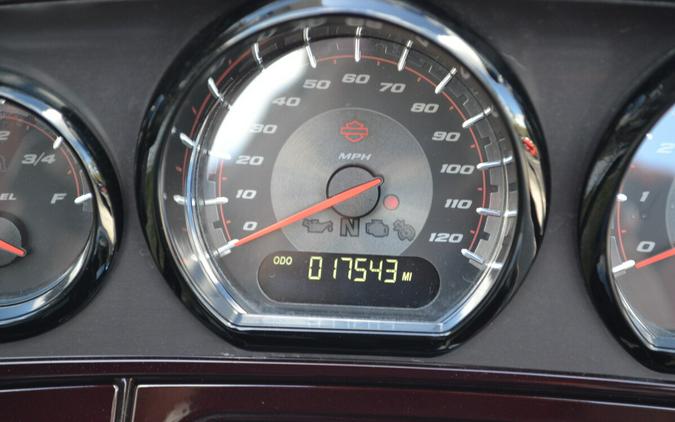 2019 Harley-Davidson® CVO™ Street Glide® - FLHXSE