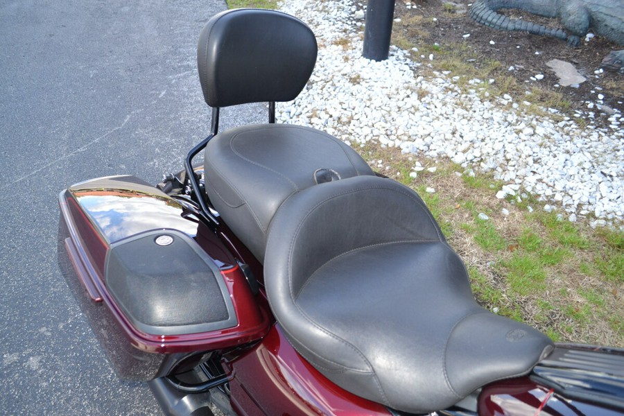 2019 Harley-Davidson® CVO™ Street Glide® - FLHXSE