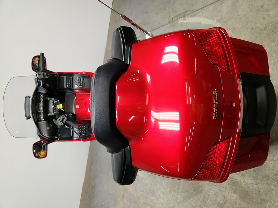 2017 Honda Gold Wing Audio Comfort Candy Red - FP8538