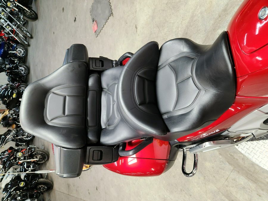 2017 Honda Gold Wing Audio Comfort Candy Red - FP8538