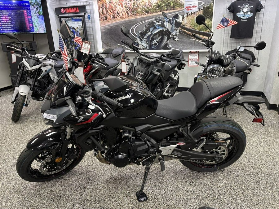 2025 Kawasaki Z650 Base