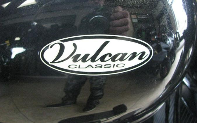 2023 Kawasaki Vulcan® 900 Classic