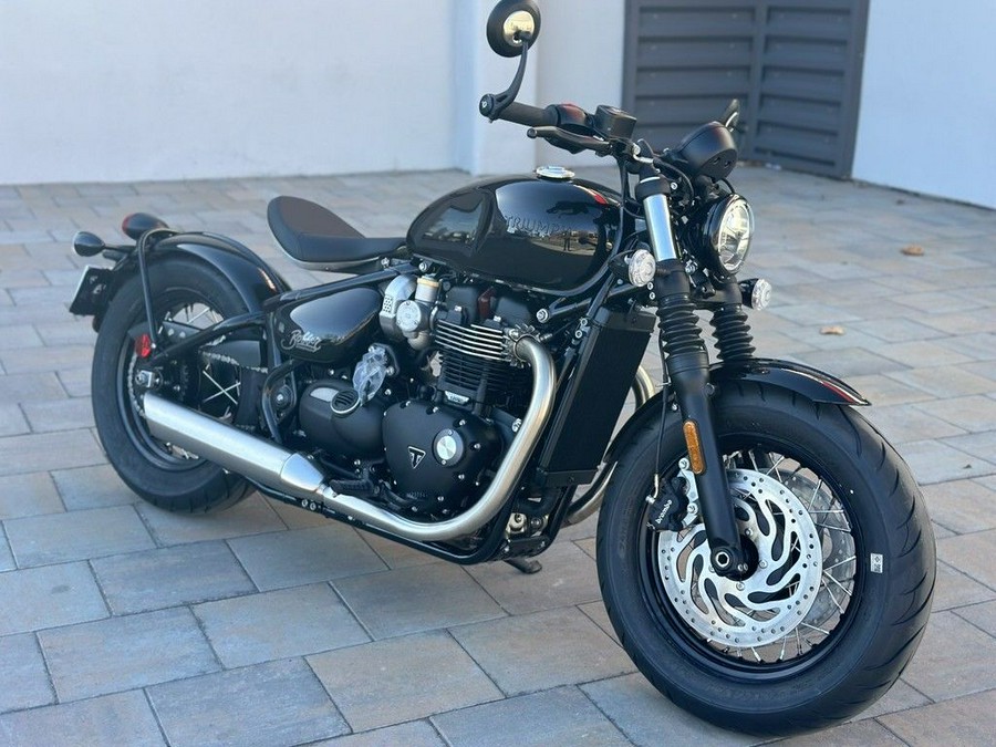 2024 Triumph Bonneville Bobber Stealth Edition