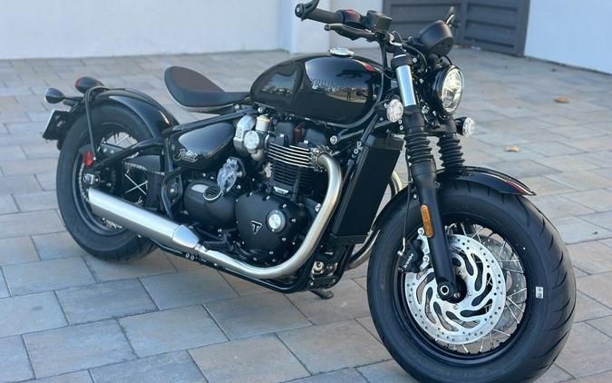 2024 Triumph Bonneville Bobber Stealth Edition