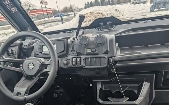 2026 Can-Am Defender DPS CAB HD10