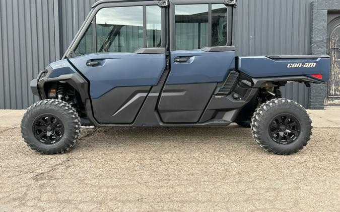 2026 Can-Am Defender MAX XT CAB HD11