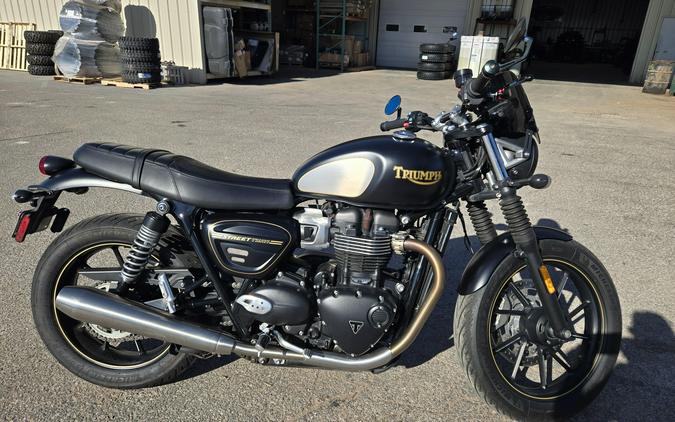 2022 TRIUMPH STREET TWIN GOLDLINE