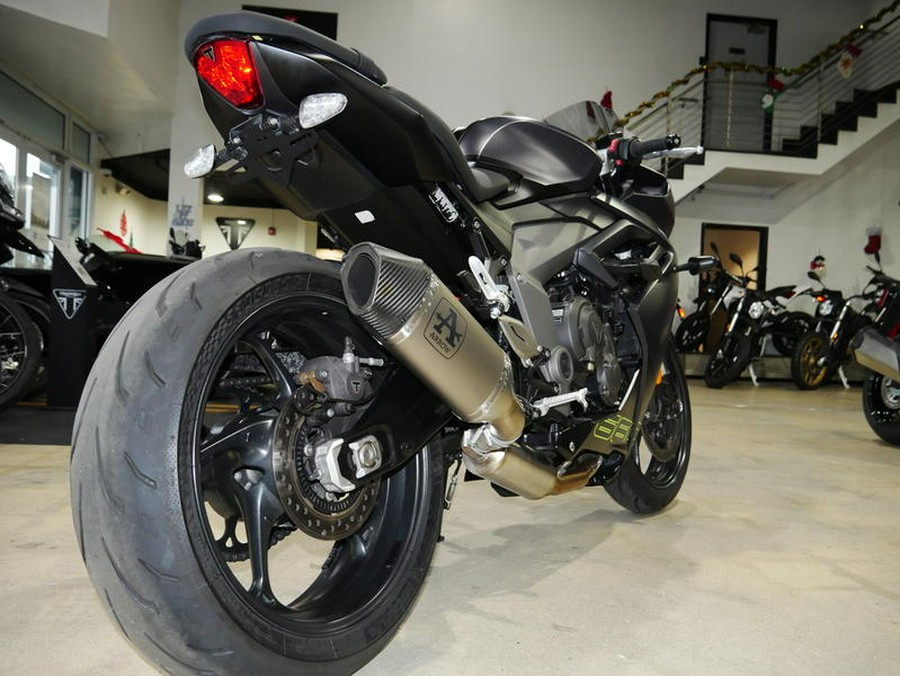 2025 Triumph Daytona 660 Satin Granite/Satin Black