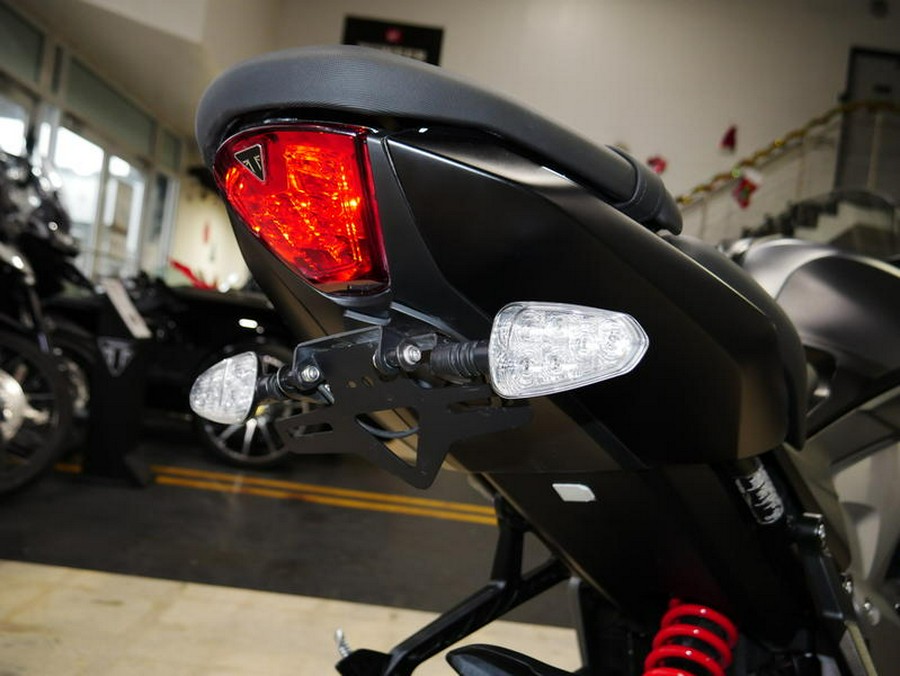 2025 Triumph Daytona 660 Satin Granite/Satin Black