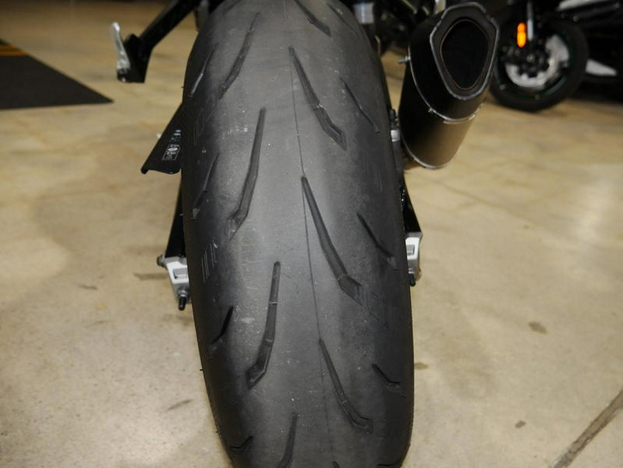 2025 Triumph Daytona 660 Satin Granite/Satin Black