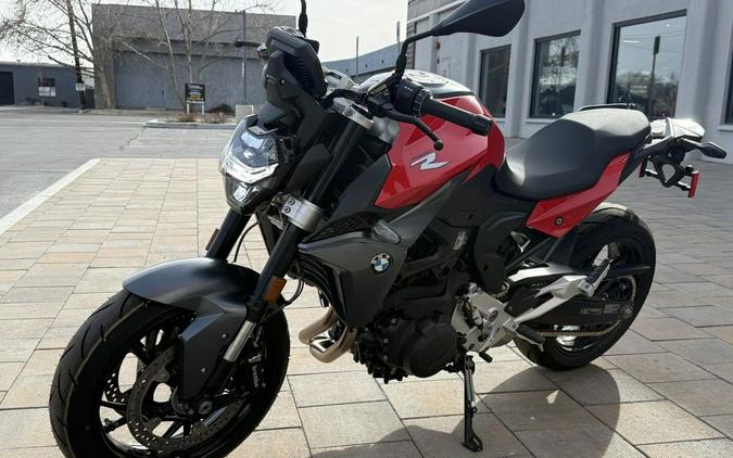 2024 BMW F 900 R Exclusive