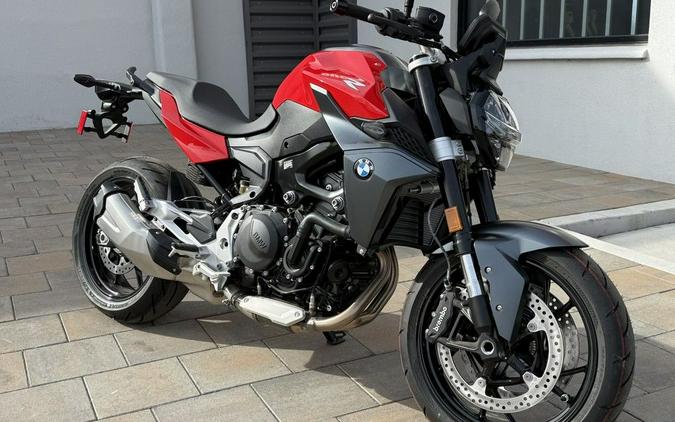 2024 BMW F 900 R Exclusive