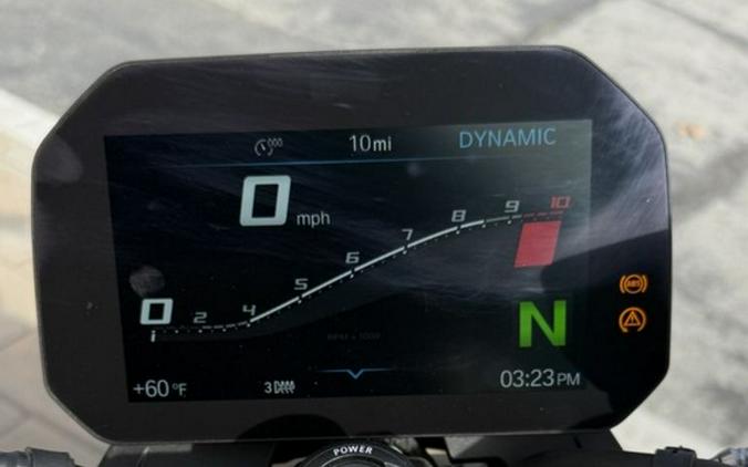 2024 BMW F 900 R Exclusive