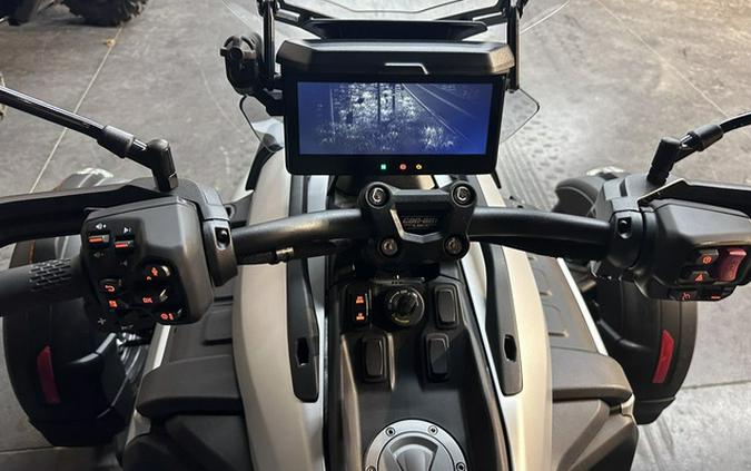 2025 Can-Am Canyon? XT