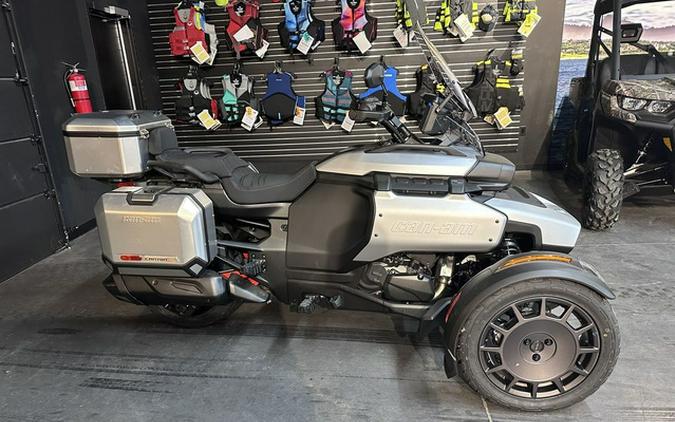 2025 Can-Am Canyon? XT