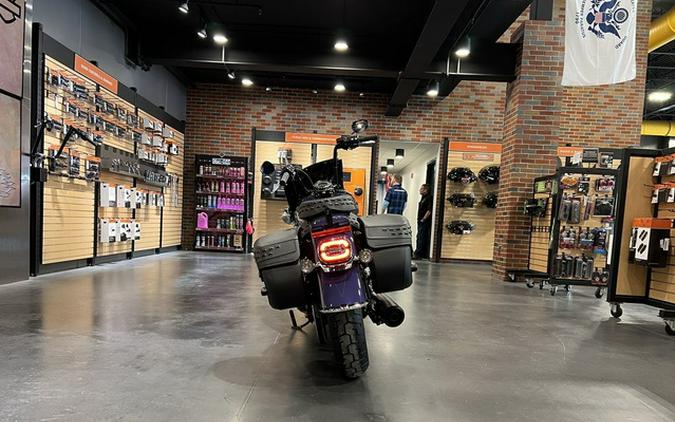 2026 Harley-Davidson Softail FLHC - Heritage Classic