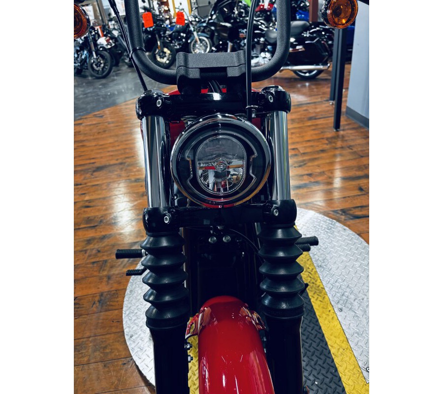 2022 Harley-Davidson® Street Bob® 114 REDLINE RED