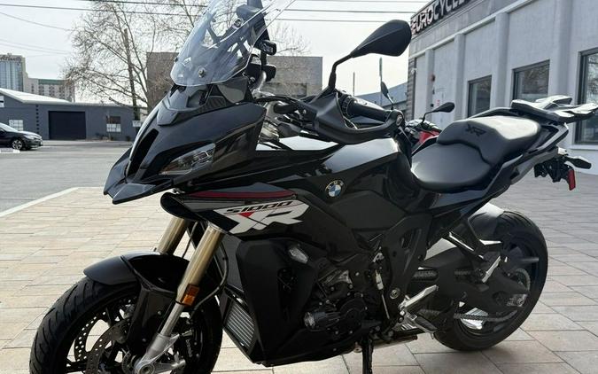 2025 BMW S 1000 XR Black Storm Metallic 2
