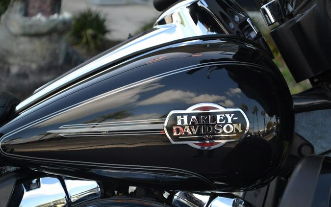 2012 Harley-Davidson® Ultra Classic™ Electra Glide® - FLHTCU