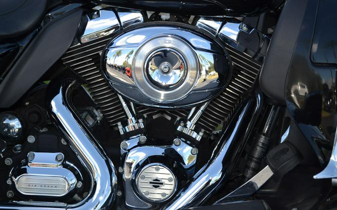 2012 Harley-Davidson® Ultra Classic™ Electra Glide® - FLHTCU