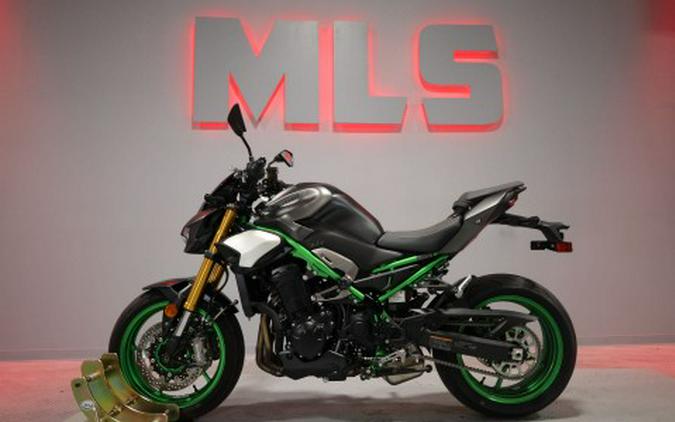 2026 Kawasaki Z900 SE ABS