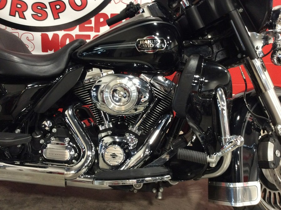 2012 Harley-Davidson FLHTCU Ultra Classic Electra Glide