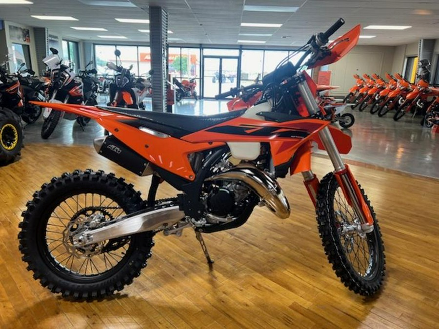 2025 KTM 125 XC