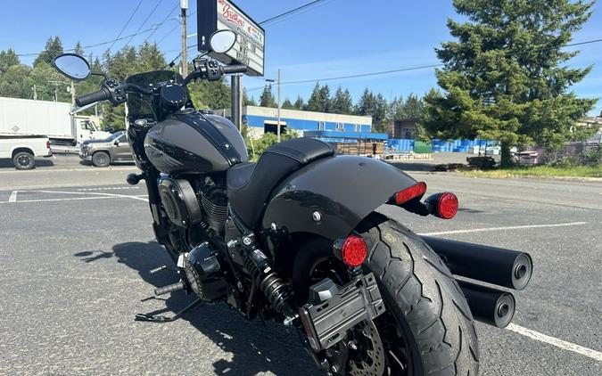 2024 Indian Motorcycle® Sport Chief Granite Gray