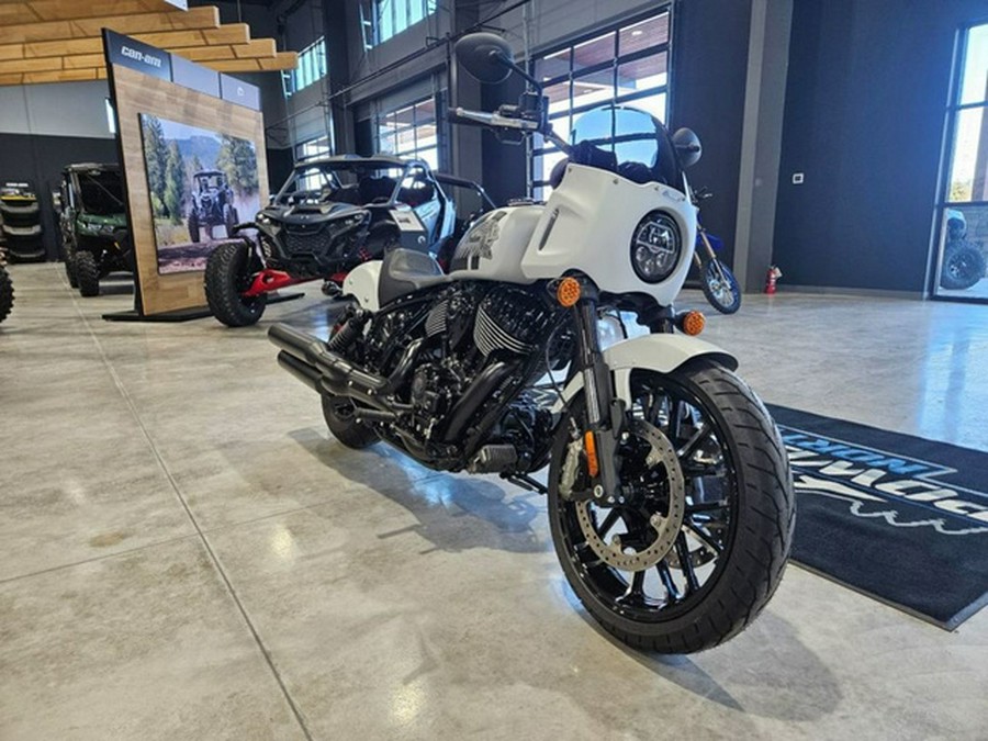 2025 Indian Sport Chief Ghost White Metallic Smoke