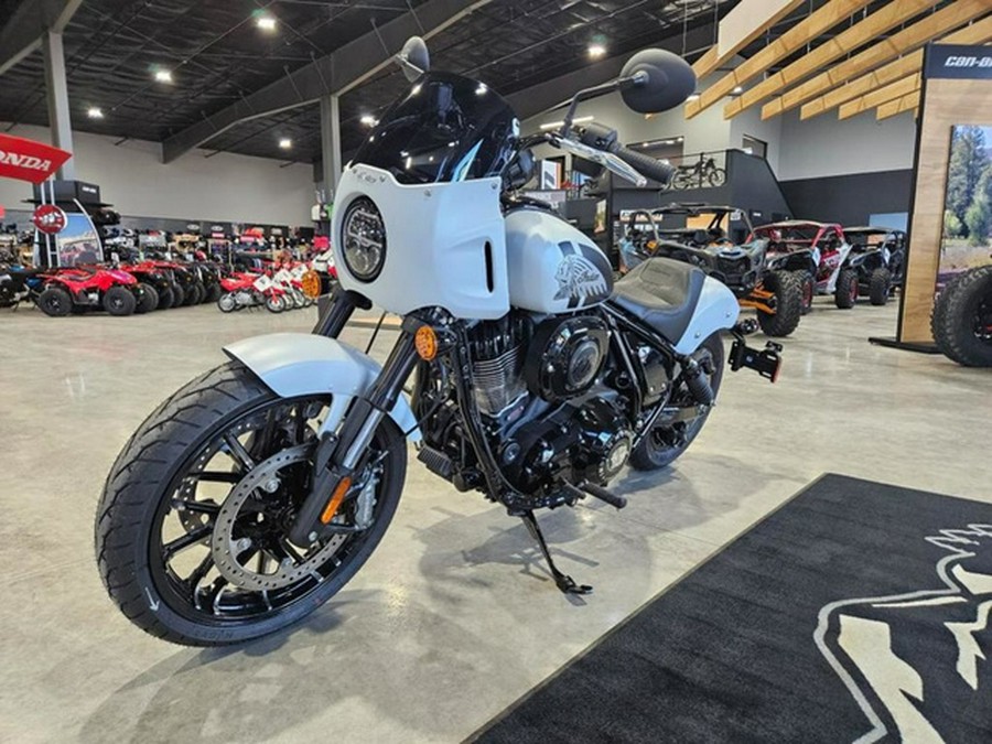 2025 Indian Sport Chief Ghost White Metallic Smoke