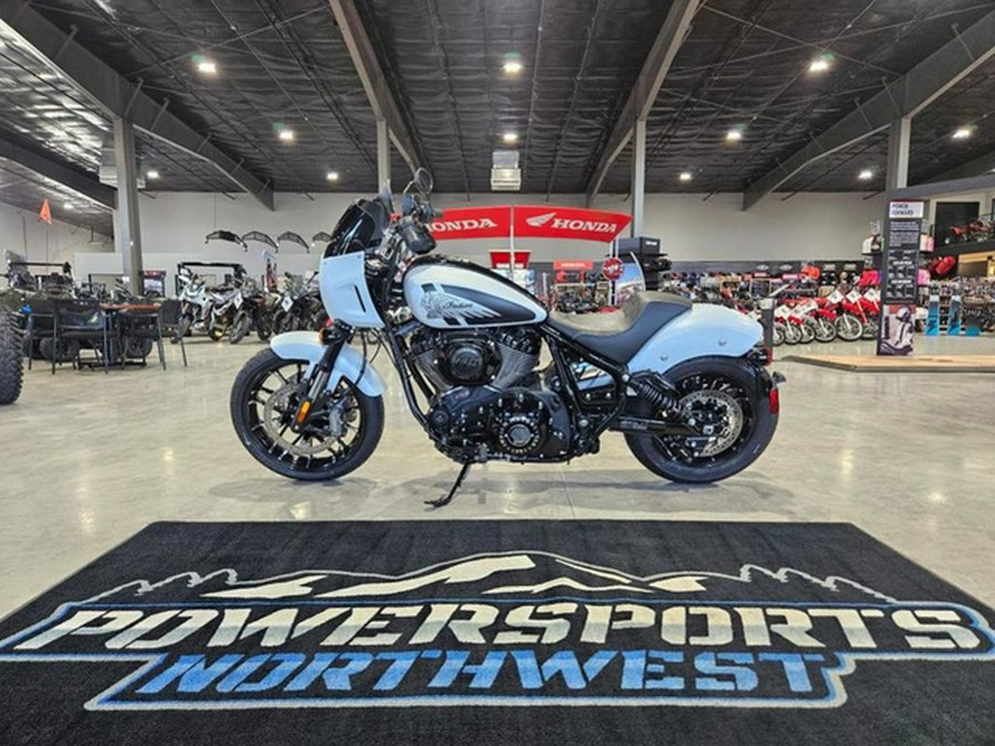2025 Indian Sport Chief Ghost White Metallic Smoke