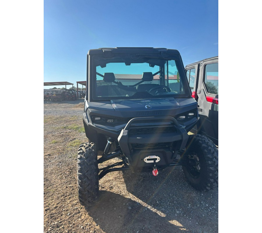 2026 Can-Am Defender XT CAB HD11