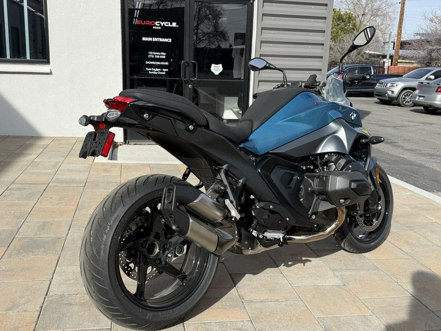 2026 BMW R 1300 R Snapper Rocks Blue