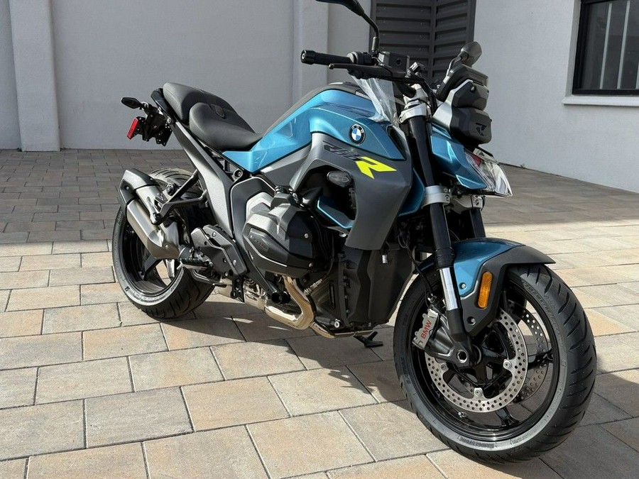 2026 BMW R 1300 R Snapper Rocks Blue